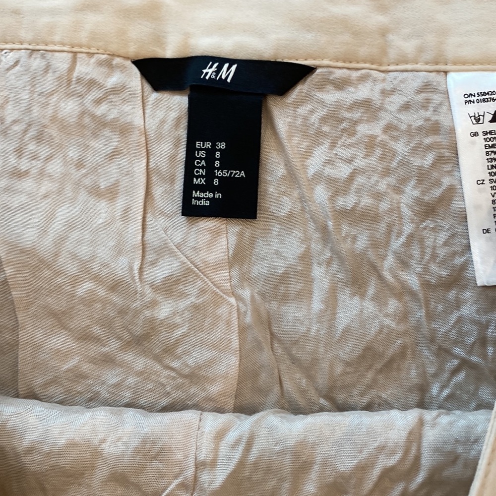 H&M Beaded Hot Shorts - Picture 5 of 7